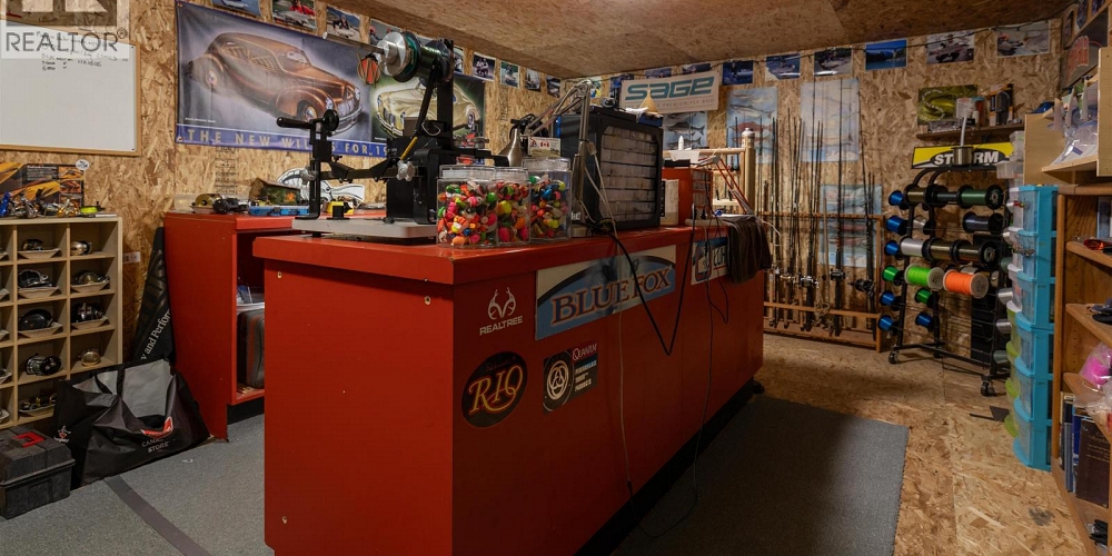 3981 DOBBIE STREET Terrace Photo 15