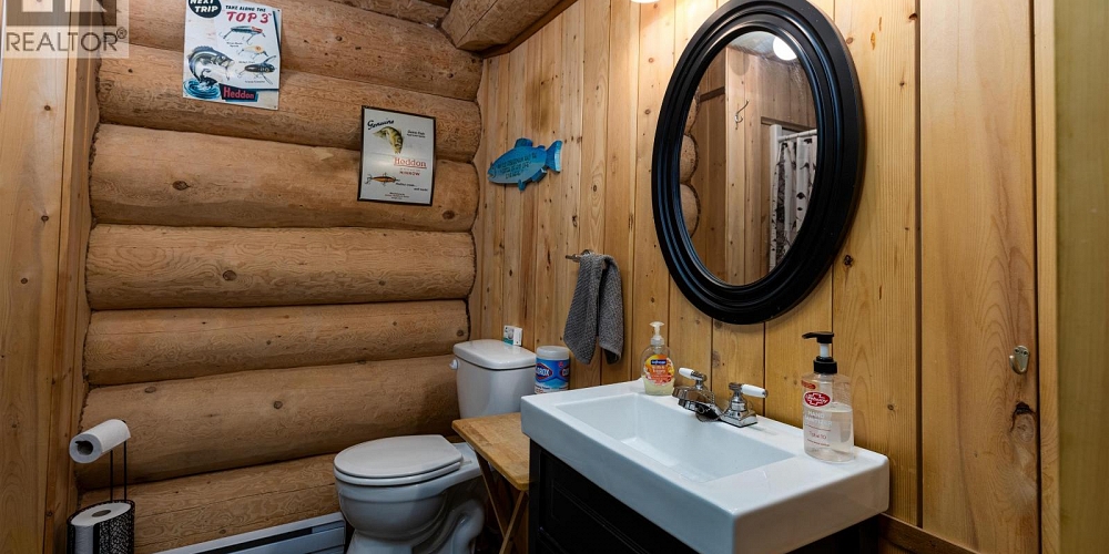 3981 DOBBIE STREET Terrace Photo 7