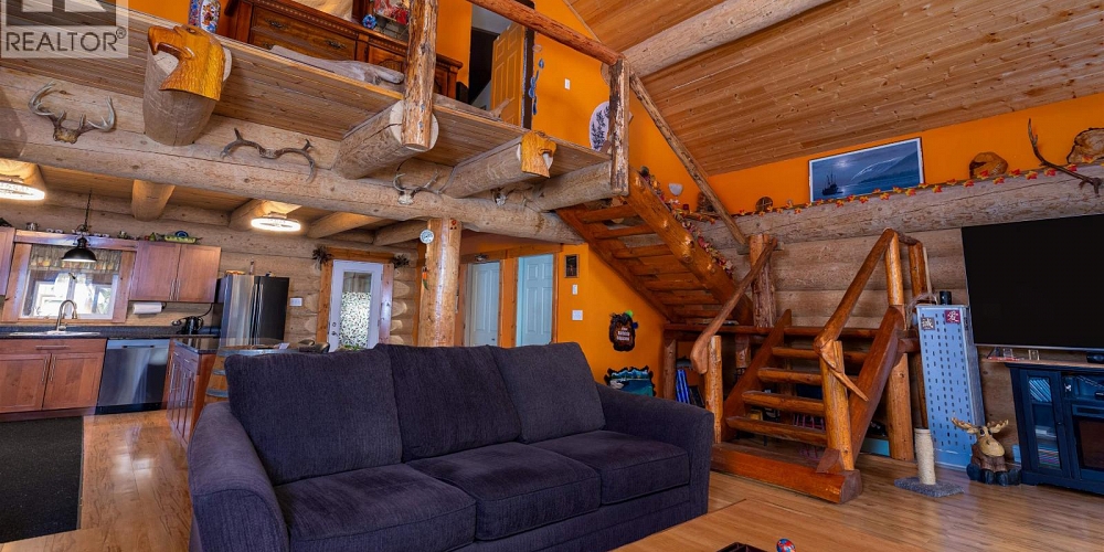 3981 DOBBIE STREET Terrace Photo 8