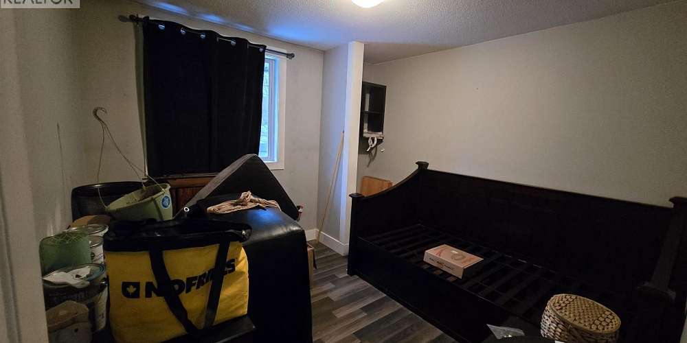 7 KITLOPE STREET Kitimat Photo 5