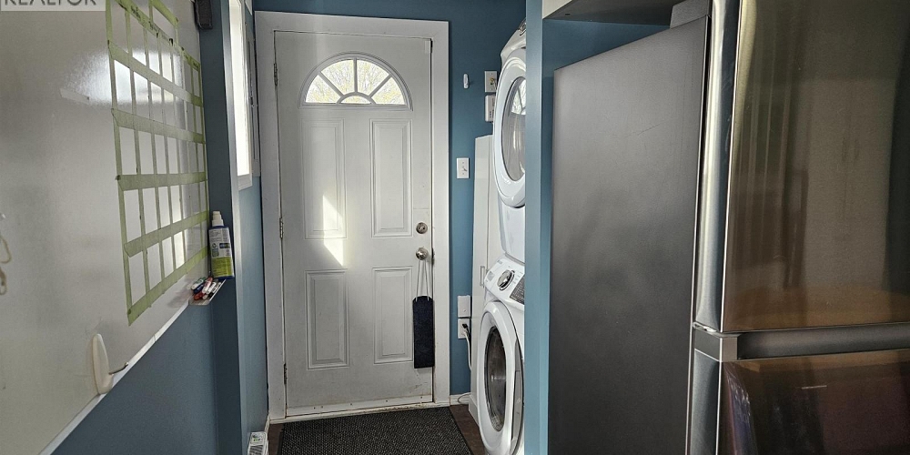 3515 KALUM STREET Terrace Photo 10