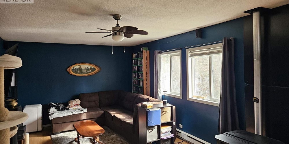 3515 KALUM STREET Terrace Photo 3