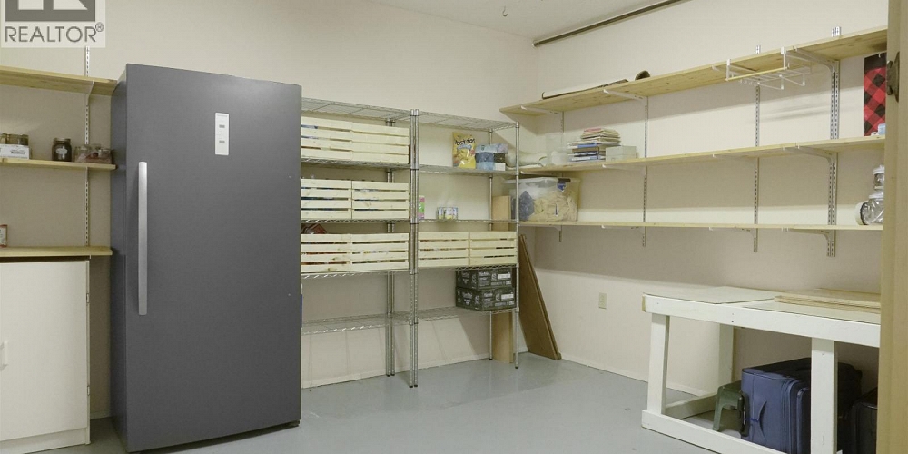 140 SMITH STREET Kitimat Photo 26