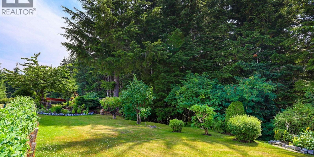 140 SMITH STREET Kitimat Photo 30