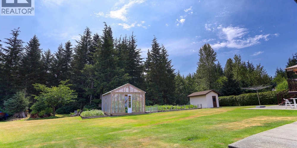 140 SMITH STREET Kitimat Photo 31