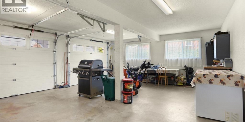 140 SMITH STREET Kitimat Photo 33