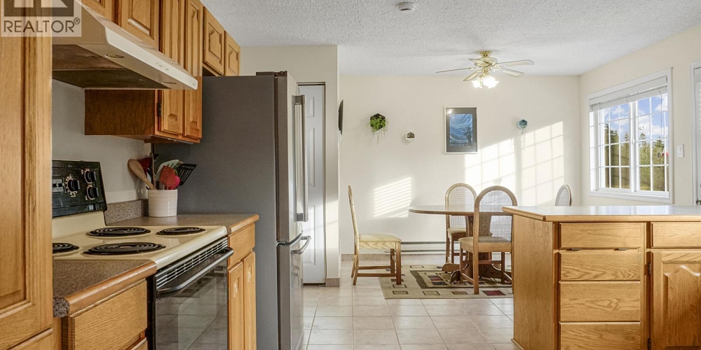 140 SMITH STREET Kitimat Photo 9