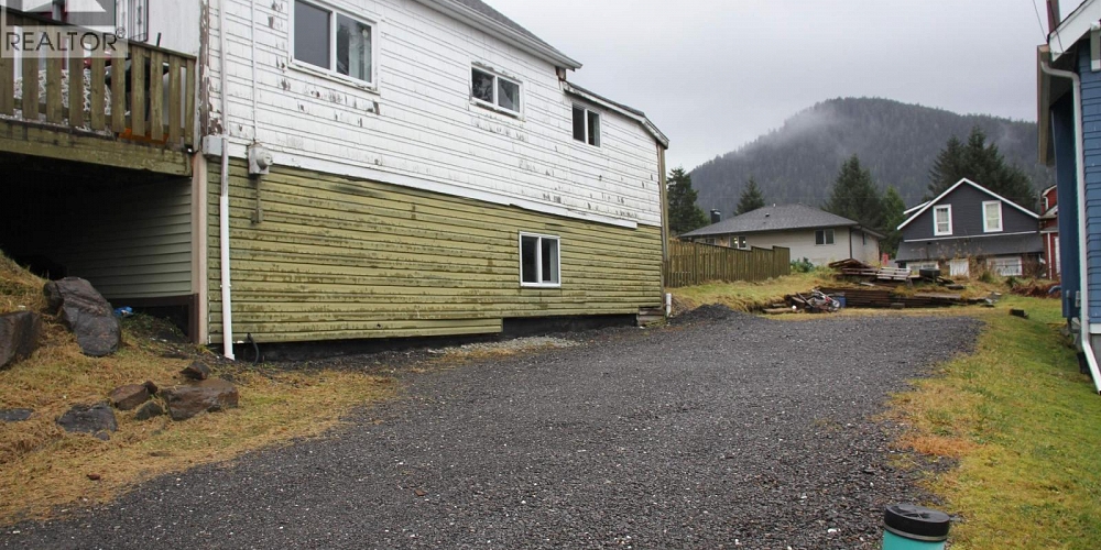 224 E 4TH AVENUE Prince Rupert Photo 2