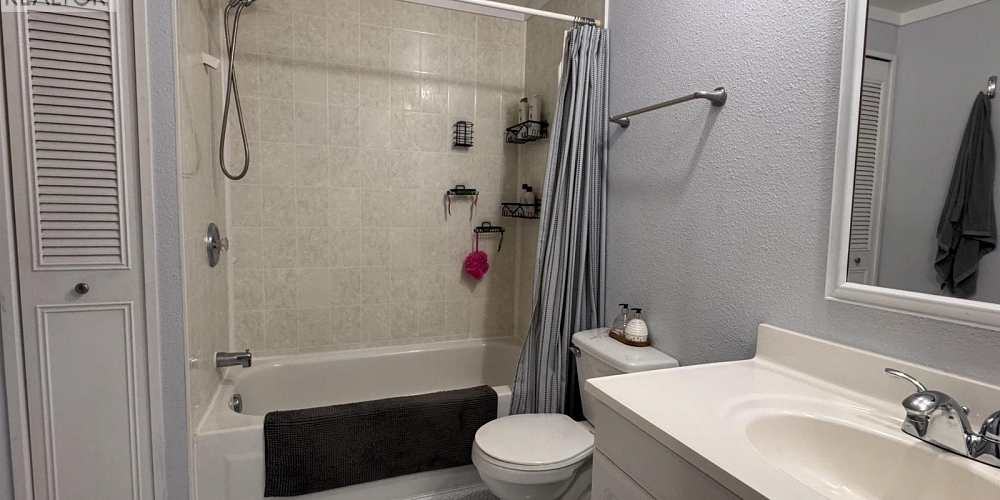 1 3889 MULLER AVENUE Terrace Photo 17