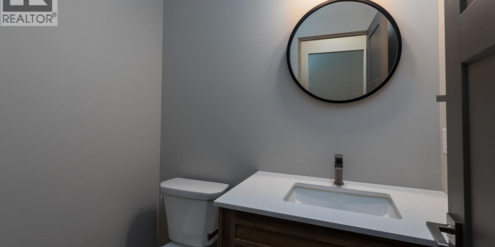 2 4007 BENNER STREET Terrace Photo 10