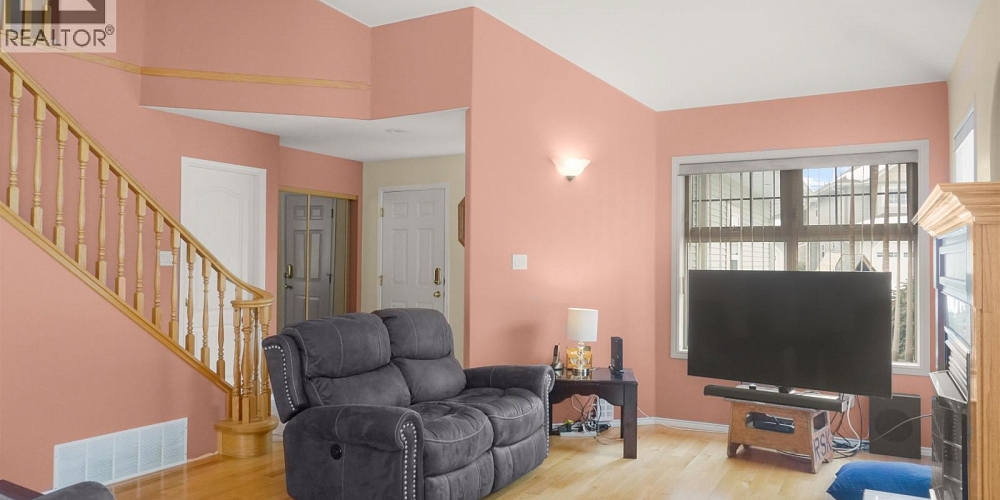 9 32 CREED STREET Kitimat Photo 2