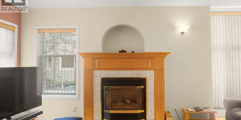 9 32 CREED STREET Kitimat Photo 4