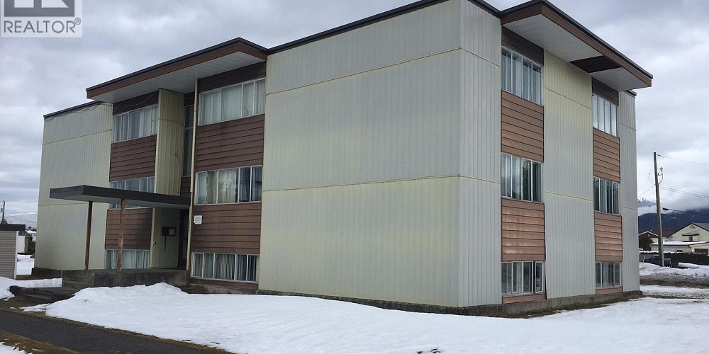 1260 KINGFISHER AVENUE Kitimat Photo 3