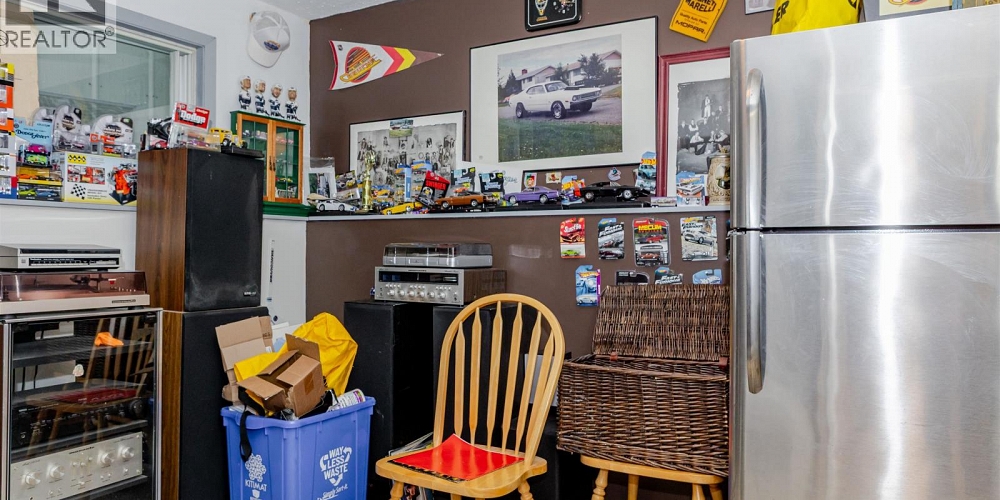 46 CHARLES STREET Kitimat Photo 21