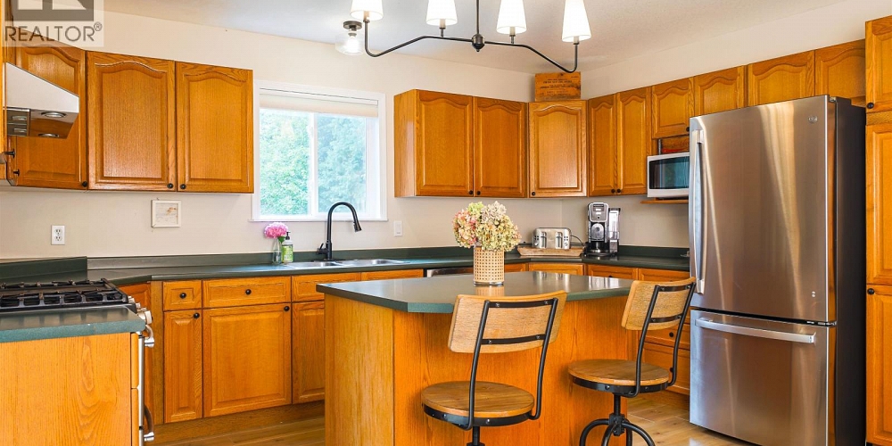 2304 CRAMER STREET Terrace Photo 12