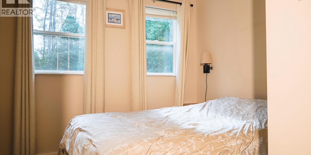 2304 CRAMER STREET Terrace Photo 19