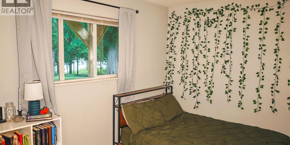 2304 CRAMER STREET Terrace Photo 20