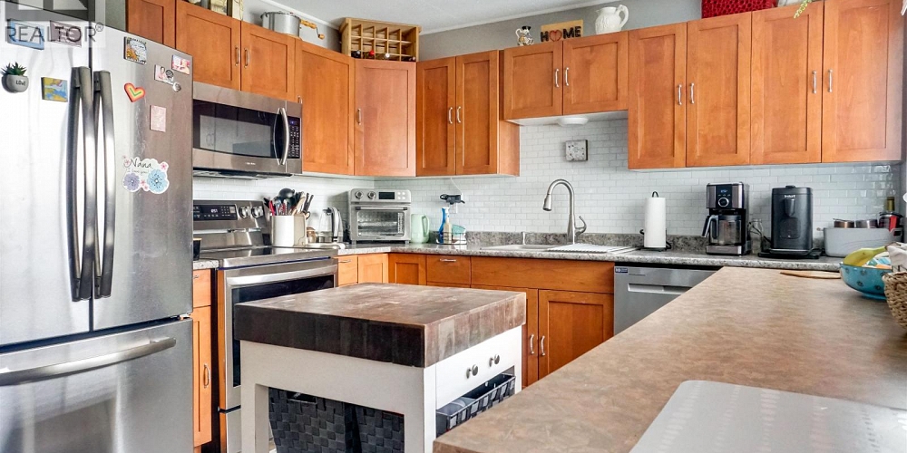 121 LIARD STREET Kitimat Photo 2