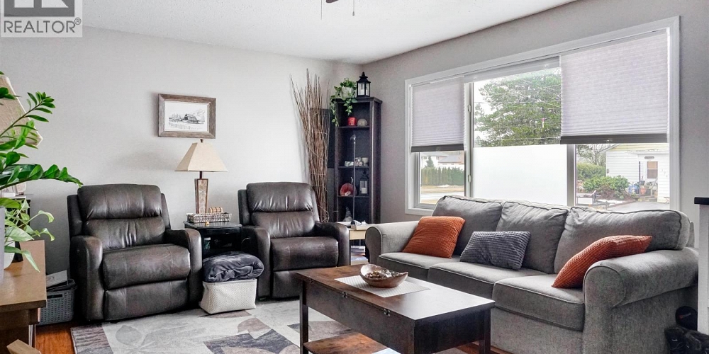 121 LIARD STREET Kitimat Photo 6