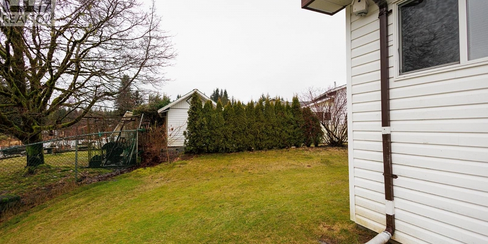 60 DUNN STREET Kitimat Photo 30
