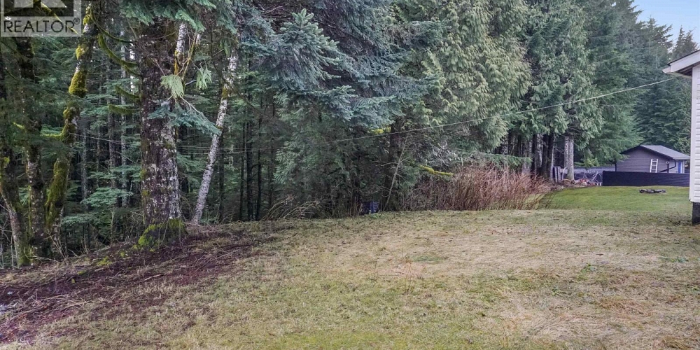 63 DUNN STREET Kitimat Photo 16