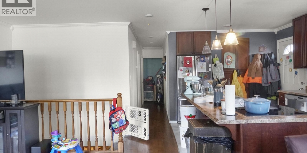 63 DUNN STREET Kitimat Photo 8