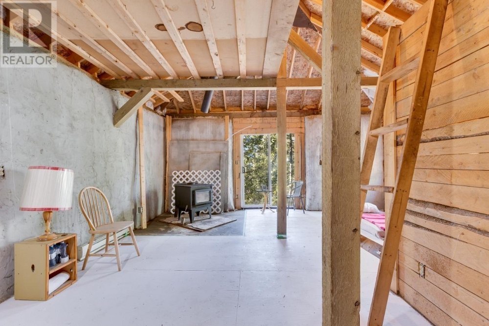 14448 3A Highway Gray Creek Photo 18