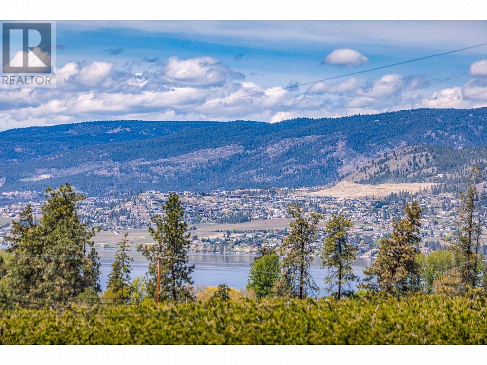 4729 Lakeshore Road Kelowna Photo 88