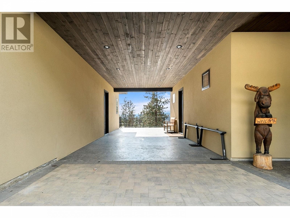 5500 Rockface Road Kelowna Photo 4