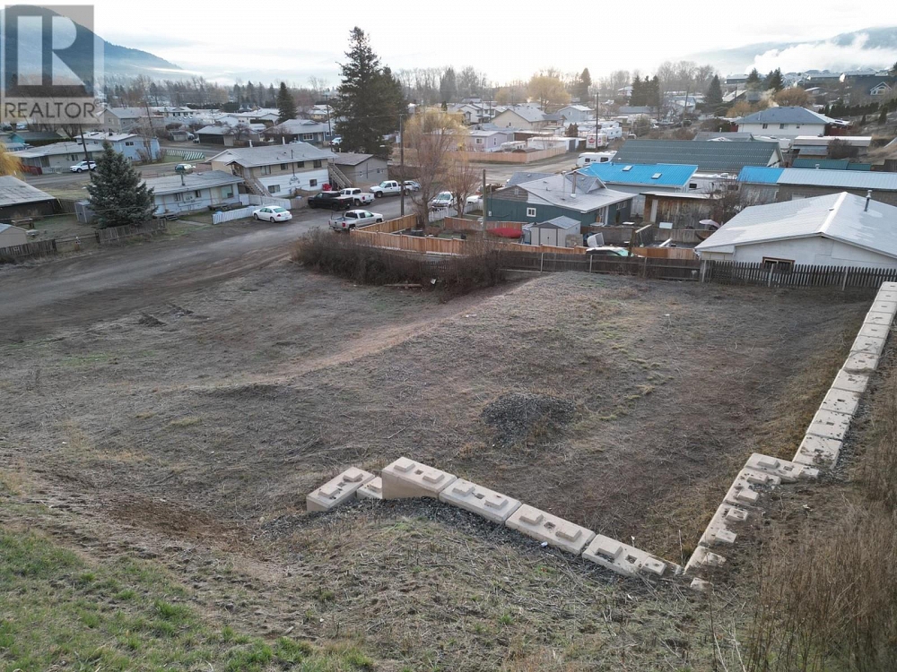 1305 FIR Avenue Merritt Photo 5