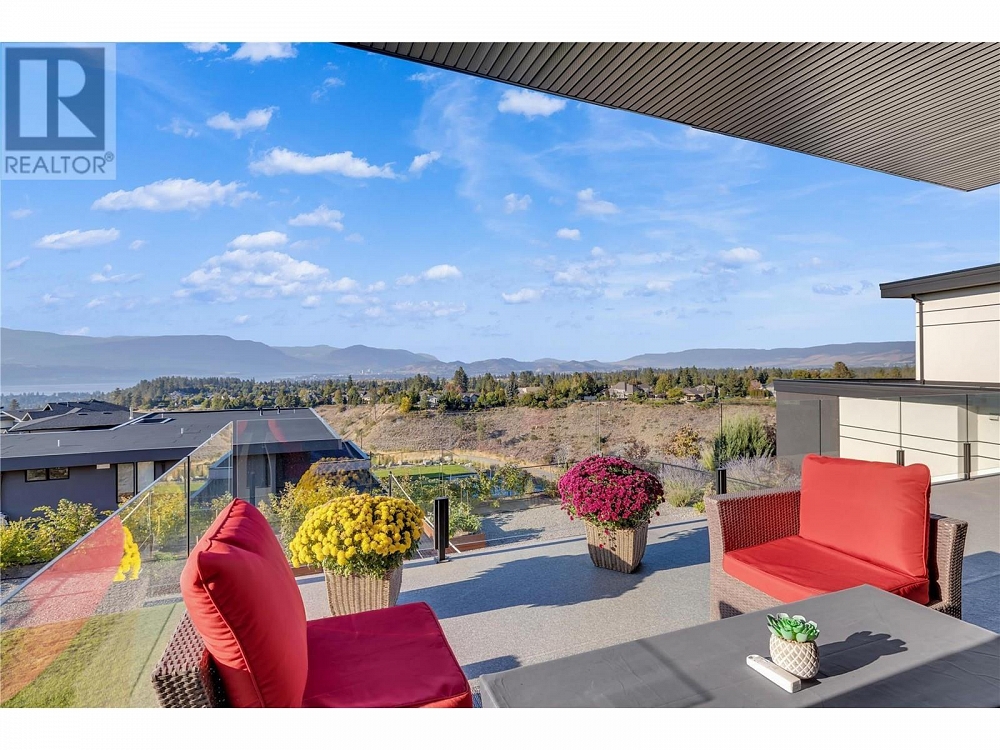 1710 Fawn Run Court Kelowna Photo 4