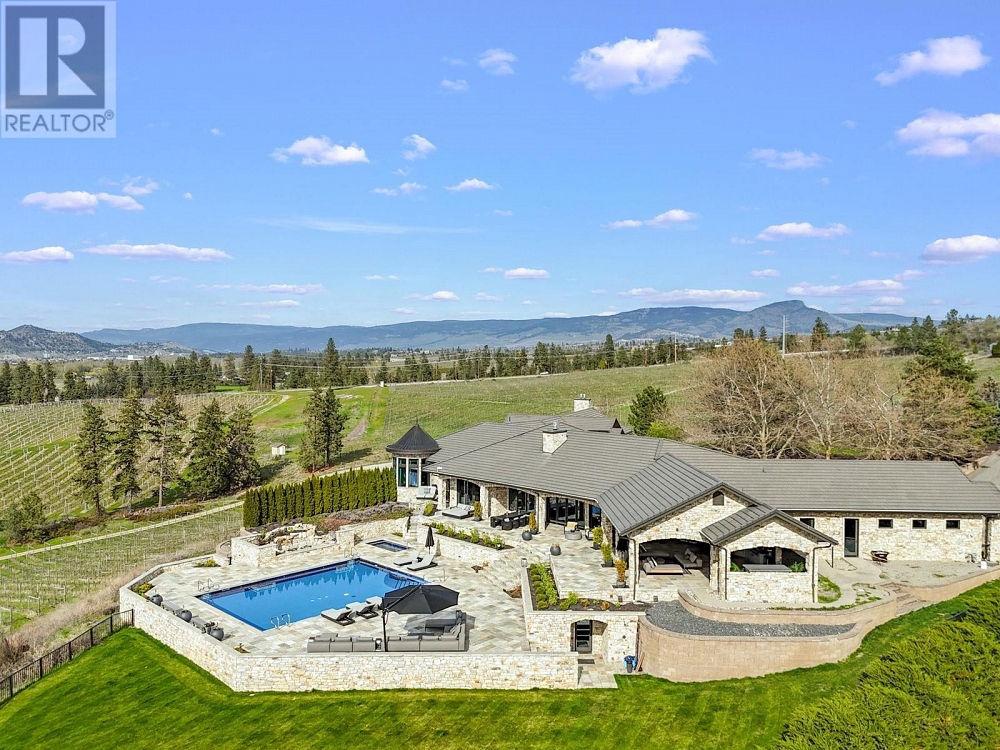 4040 Casorso Road Kelowna Photo 3