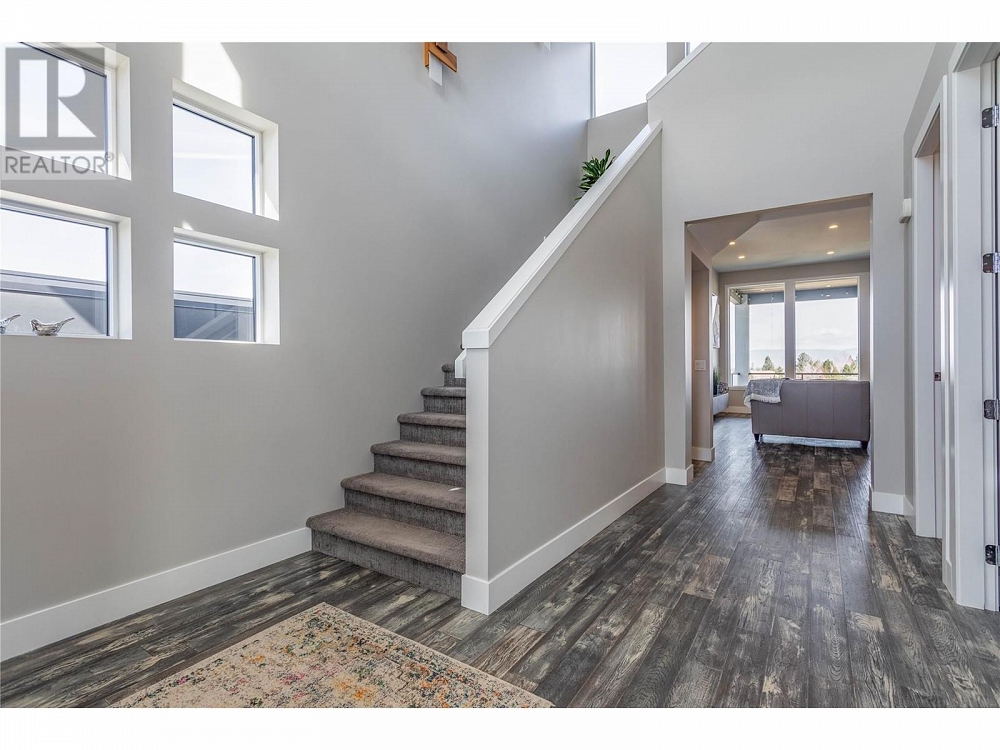 1648 Fawn Run Drive Kelowna Photo 6