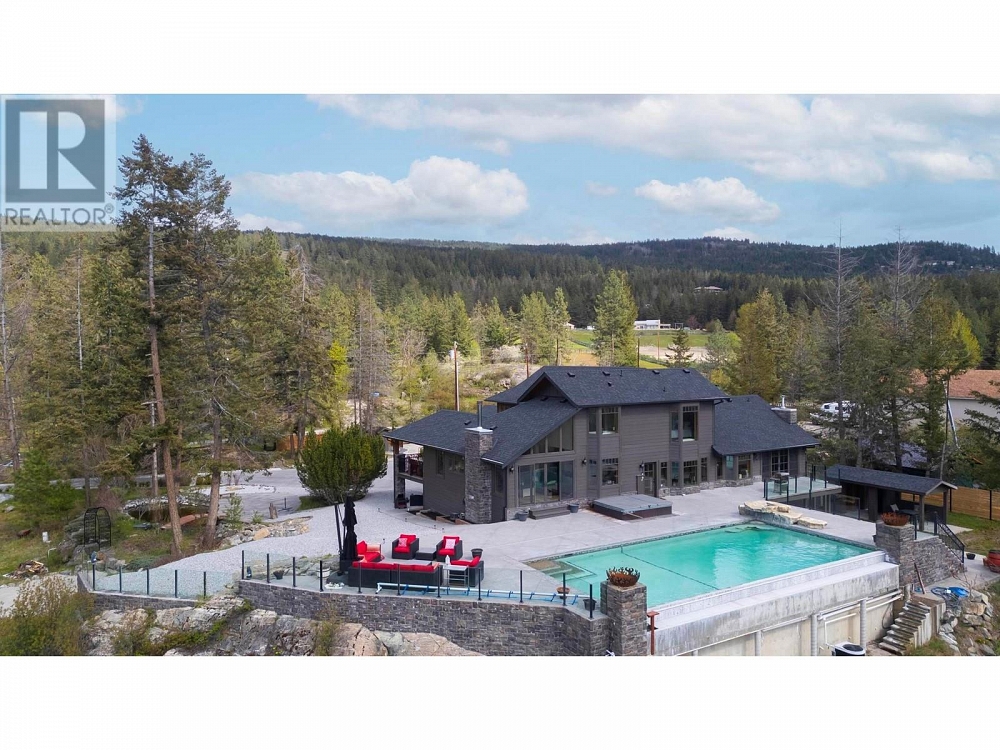 5774 Deadpine Drive Kelowna Photo 4