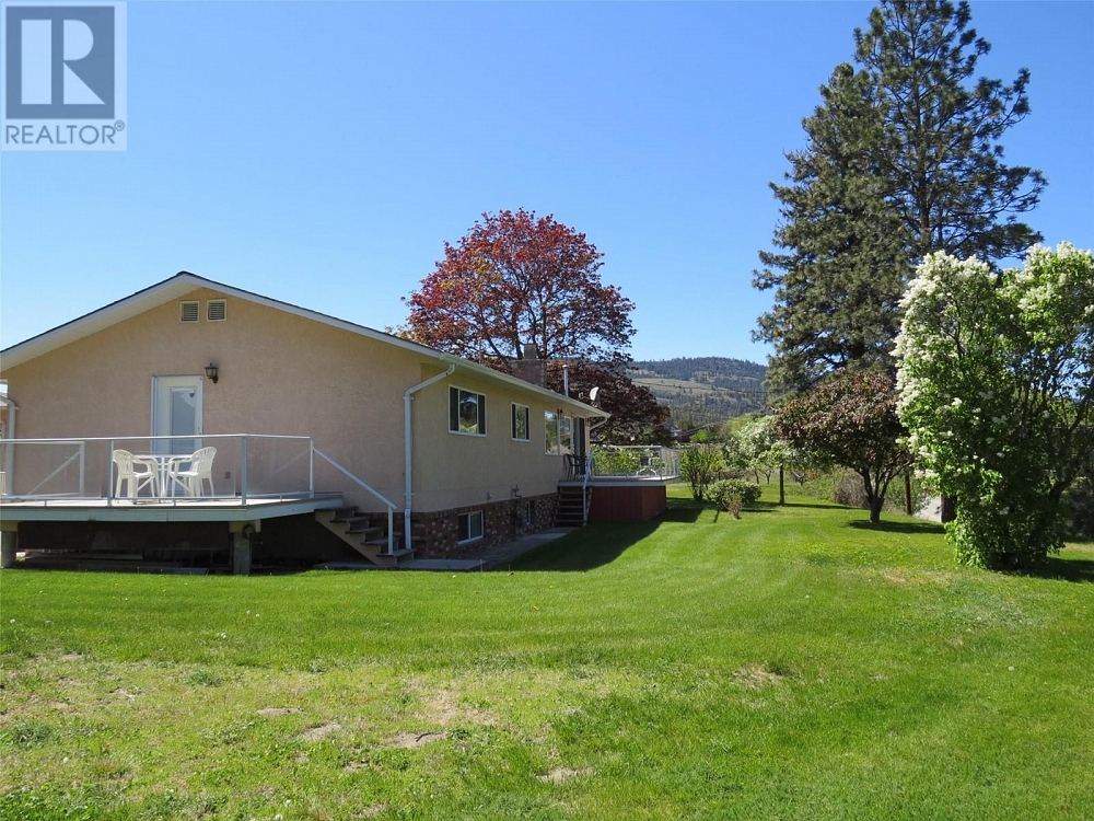 6708 English Avenue Summerland Photo 21