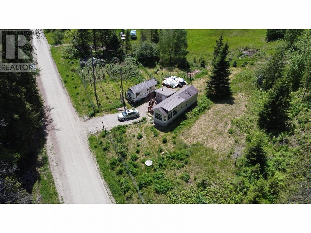 2467 SLOCAN VALLEY  WEST Road Slocan Park Photo 8