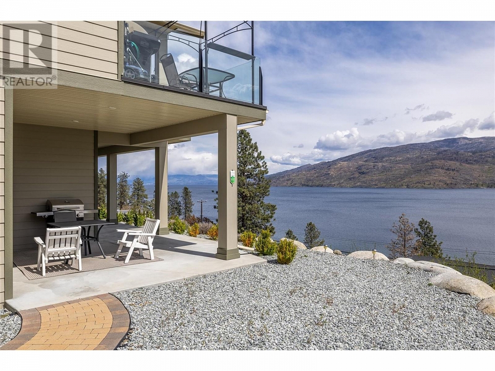 6372 Topham Place Peachland Photo 47