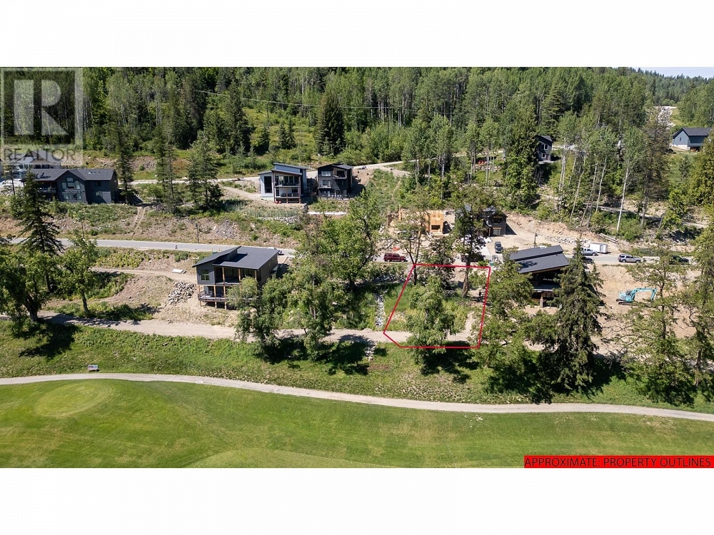 457 COPPER Road Rossland Photo 2