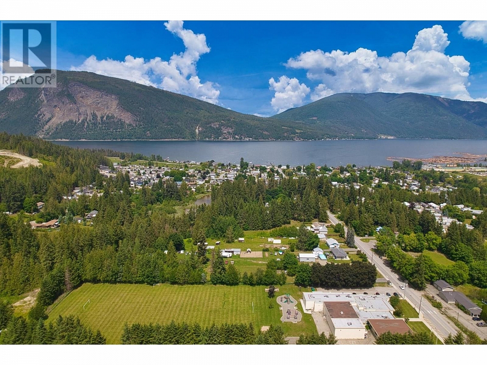 6721 50TH Street NE Salmon Arm Photo 16