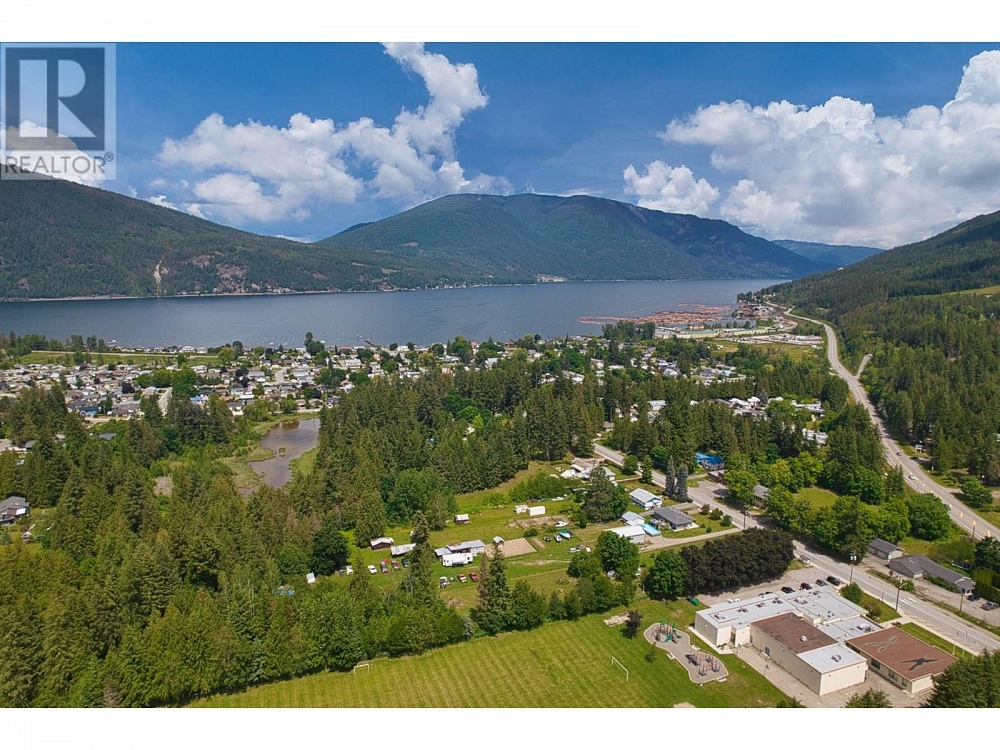 6721 50TH Street NE Salmon Arm Photo 17