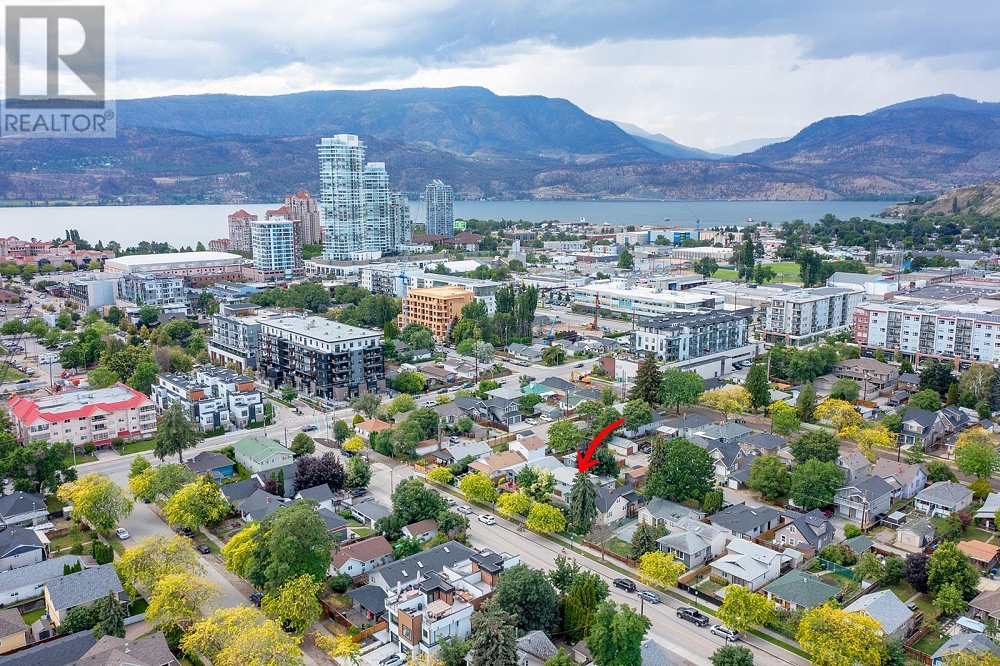 740 Cawston Avenue Kelowna Photo 4