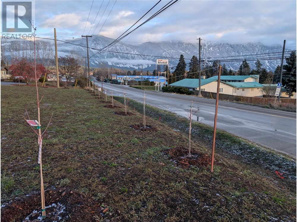 2628 3 Highway Erickson Photo 15