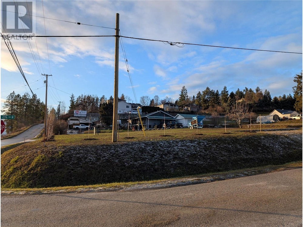 2628 3 Highway Erickson Photo 20