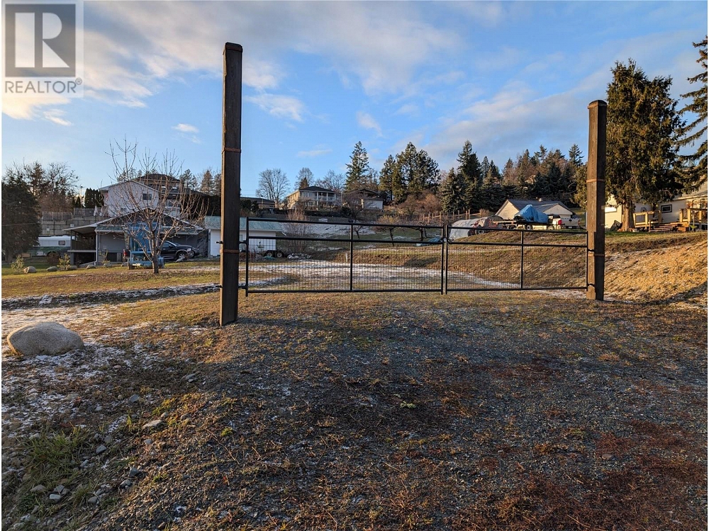 2628 3 Highway Erickson Photo 5