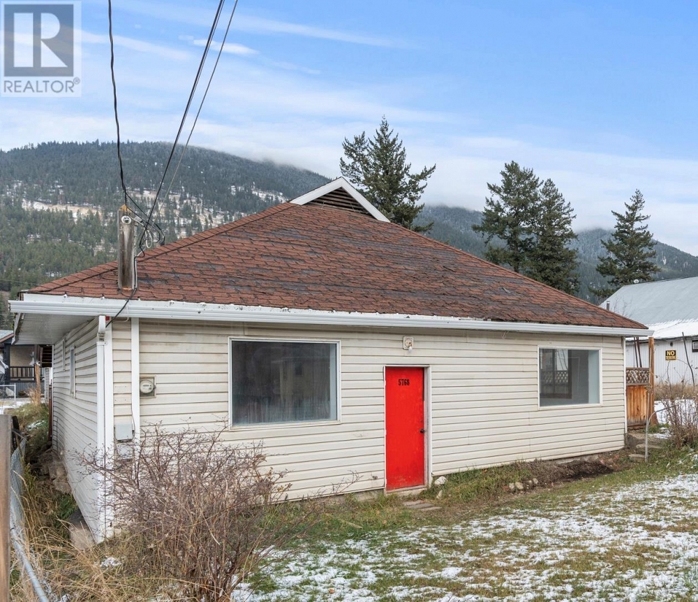 5768 Highway 97 N Highway Falkland Photo 4