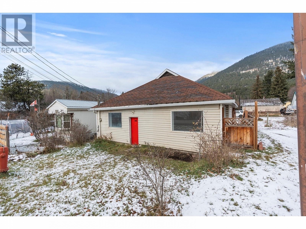 5768 Highway 97 N Highway Falkland Photo 43