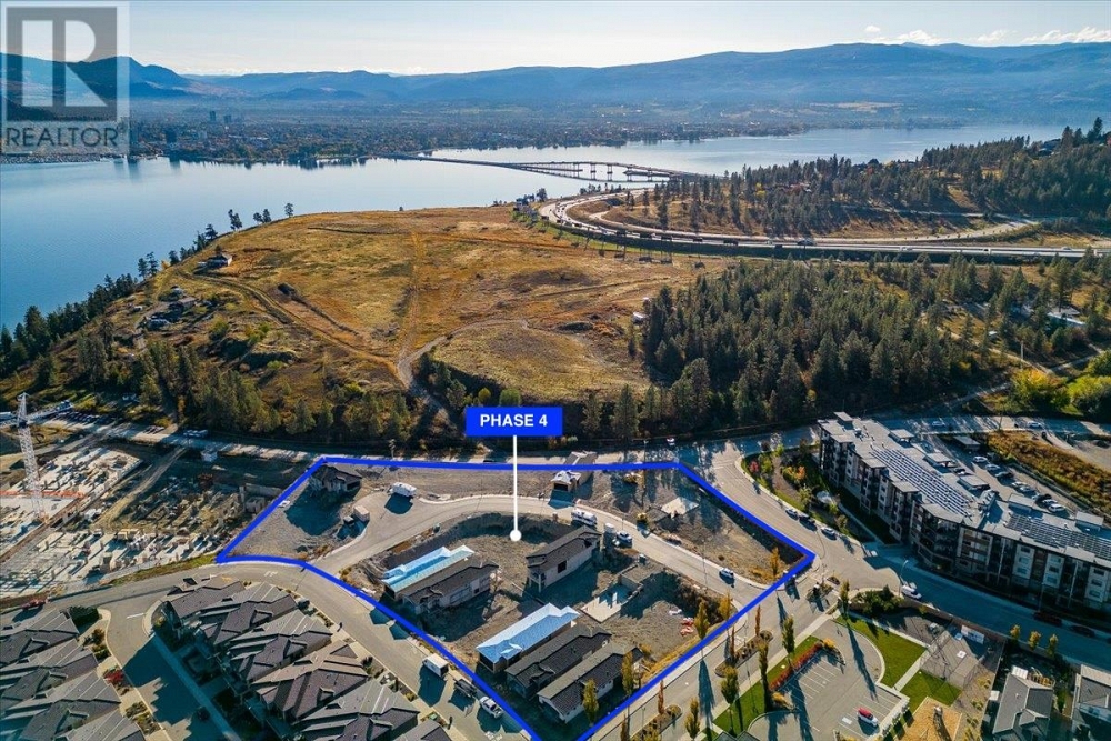 1688 Harbour View Crescent Kelowna Photo 3