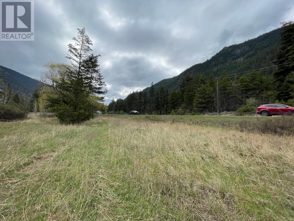2428 HWY 3 Highway E Hedley Photo 13