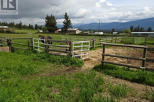 4435 Hallam Road - Photo 32