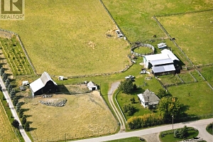 4435 Hallam Road - Photo 49
